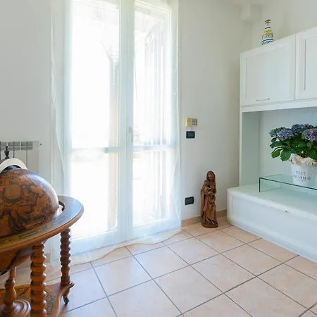 Lägenhet La Casa Di Ben Giardino Sul Mare *