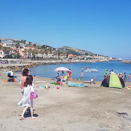 La Casa Di Ben Giardino Sul Mare Apartment *