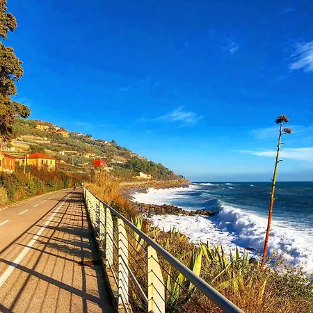 La Casa Di Ben Giardino Sul Mare *