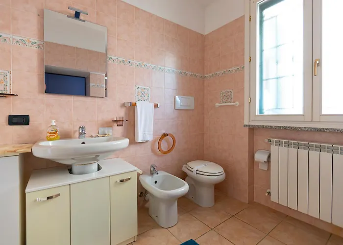 La Casa Di Ben Giardino Sul Mare Рива-Лигуре