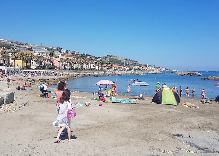 La Casa Di Ben Giardino Sul Mare Lägenhet *