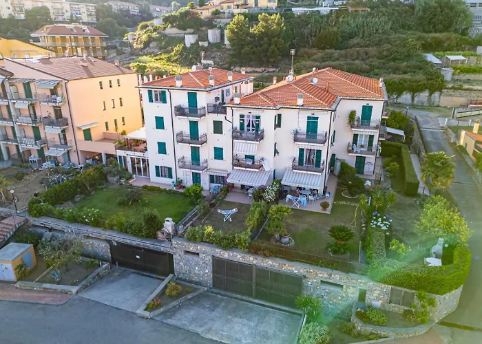 La Casa Di Ben Giardino Sul Mare Рива-Лигуре