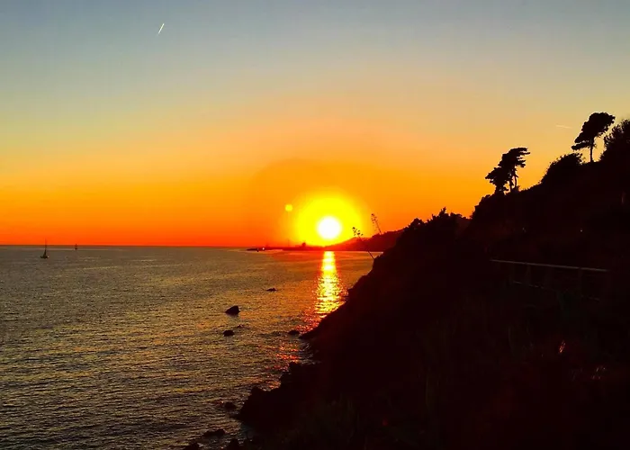 Апартаменты La Casa Di Ben Giardino Sul Mare *